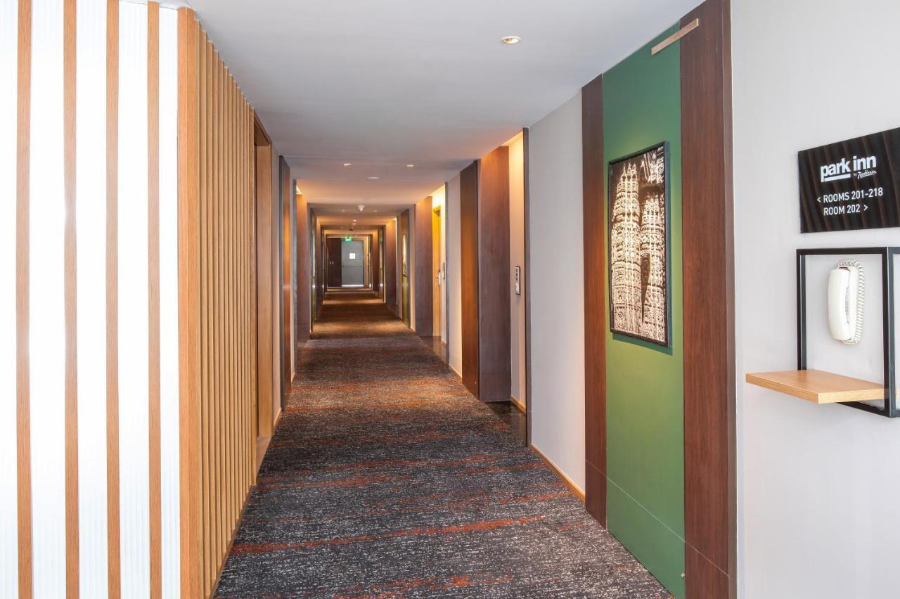 Park Inn By Radisson Гвалиор Екстериор снимка