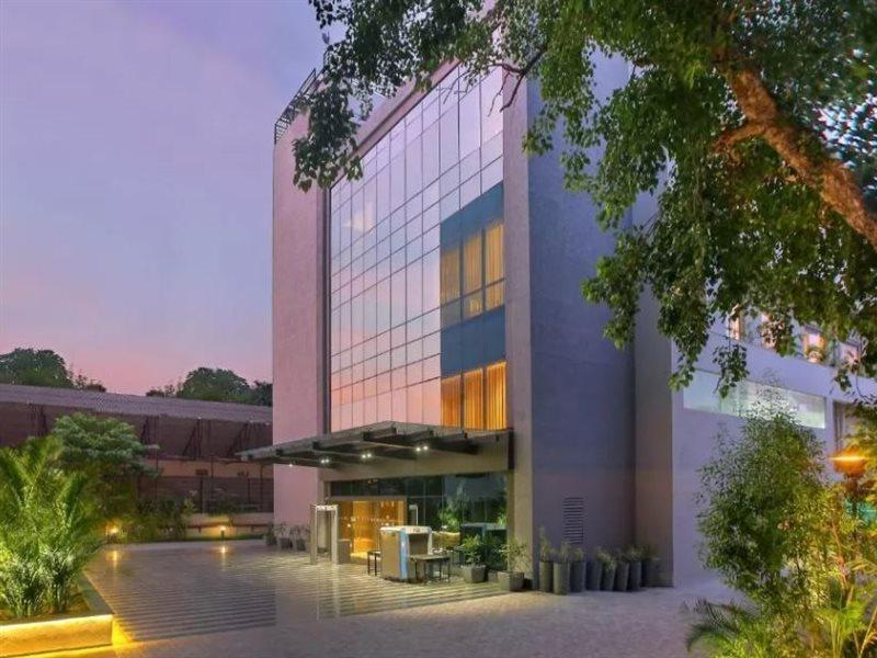 Park Inn By Radisson Гвалиор Екстериор снимка